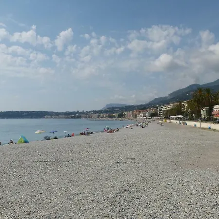 Studiò Méditerranée Apartamento *